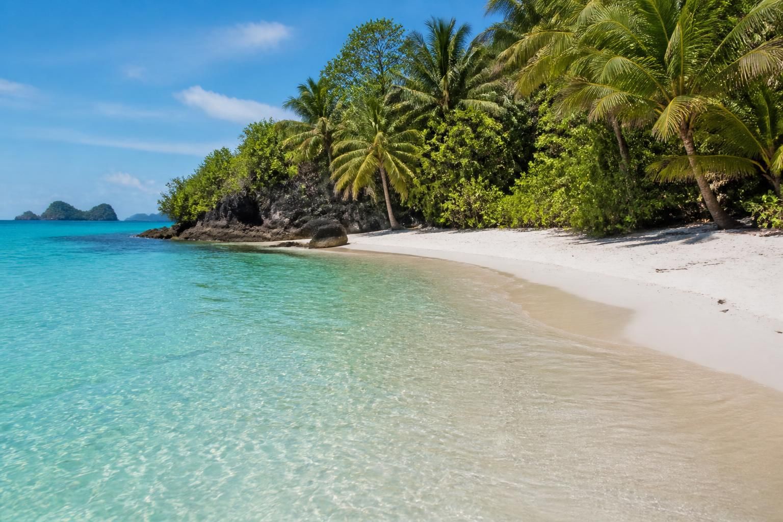 explorez les plages paradisiaques du laos, un véritable coin de paradis méconnu offrant des paysages à couper le souffle et une tranquillité rare pour des vacances inoubliables.
