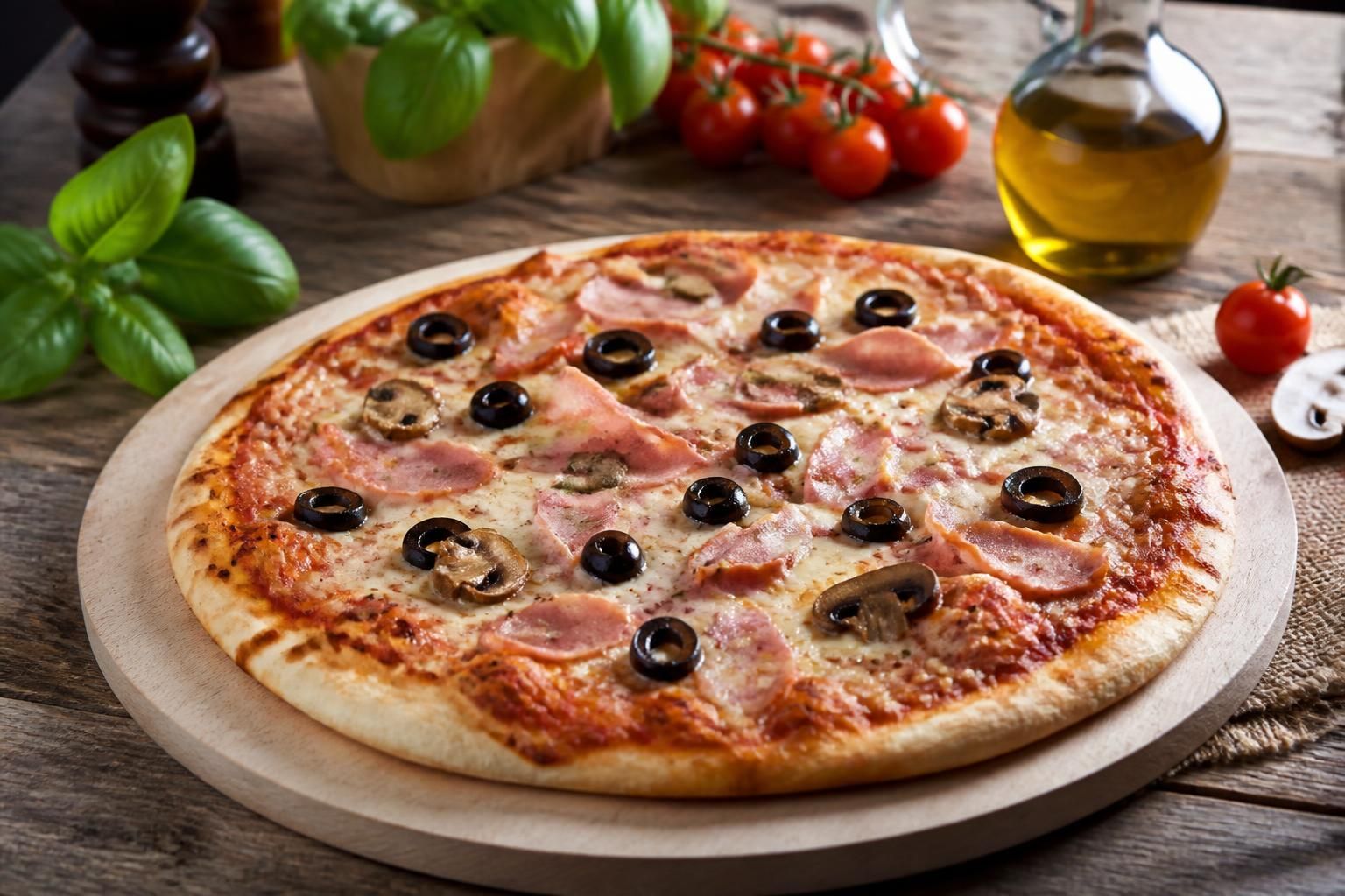découvrez le nombre de calories contenu dans une pizza reine de 33 cm pour mieux gérer votre alimentation tout en vous faisant plaisir.